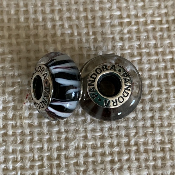Pandora Murano Glass Charms in black and white - Picture 3 of 7